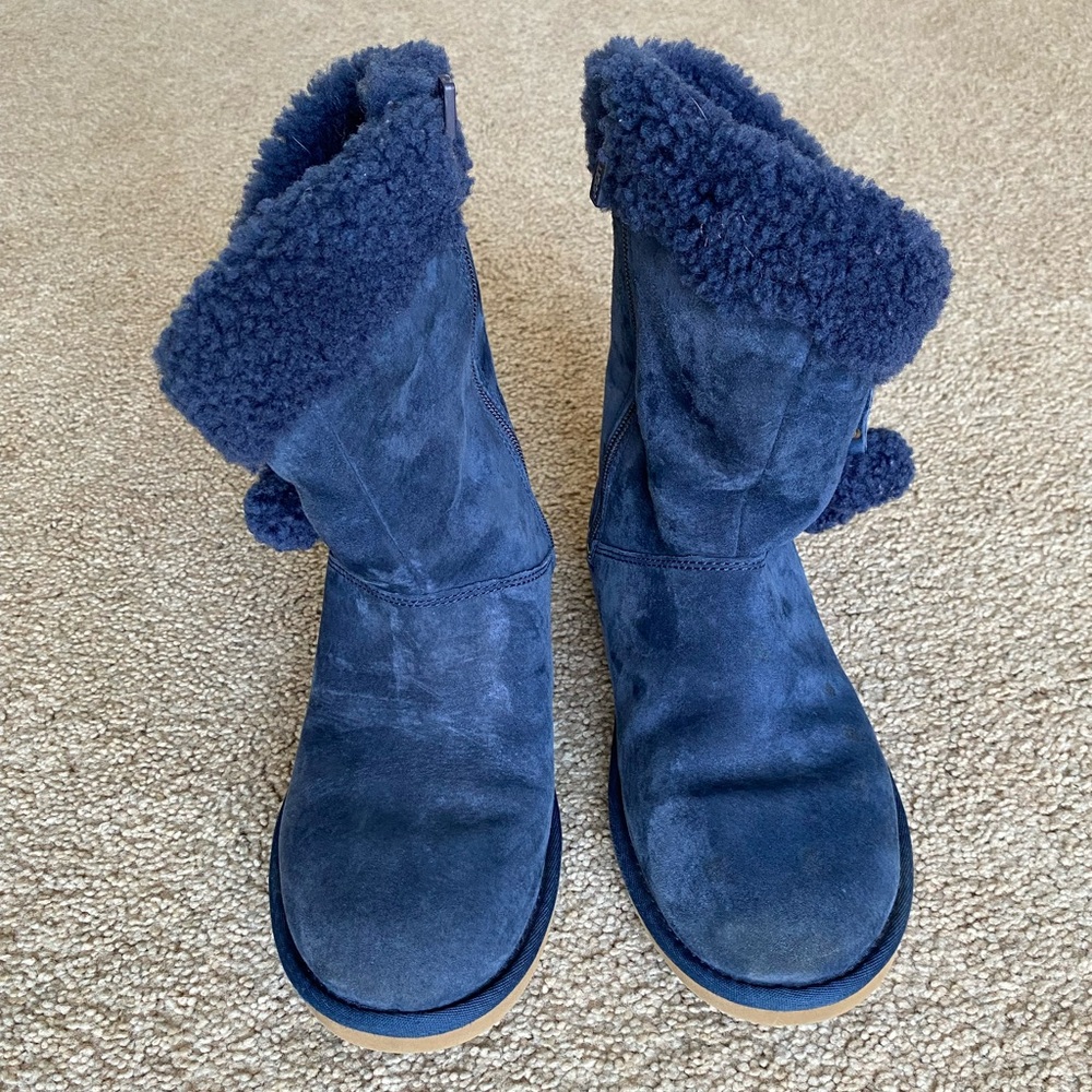 UGG Plumdale Cuff Boots - Picture 2 of 15
